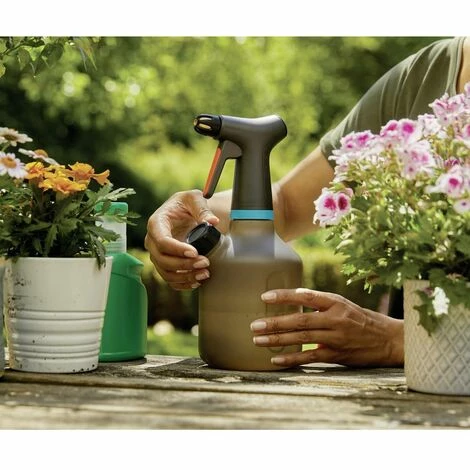 GARDENA 11112-20 Gardena Pulvérisateur à Pompe 1 L 4 GARDENA 11112-20 Gardena Pulvérisateur à Pompe 1 L – Image 2