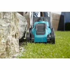 GARDENA Tondeuse électrique PowerMax 1100/32. Tondeuse Filaire / 1100W / Largeur De Coupe 32 Cm / Bac 30L / Pelouse Jusqu'à 300m² (5031-20). -GARDENA Soldes 2024 33511369 3