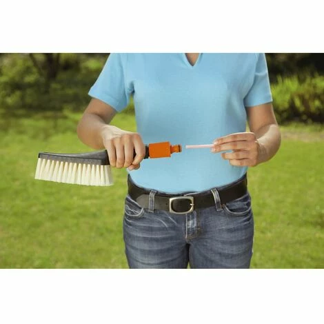 GARDENA Gardena 00987-20 Brosse De Lavage Manuelle 4 GARDENA Gardena 00987-20 Brosse De Lavage Manuelle – Image 2