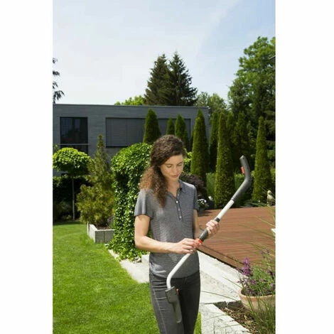 GARDENA Kit Cisaille A Gazon Sur Batterie ClassicCut Li – Manche Télescopique Orientable – Roues Pour Gazon – (9855-20) 4 GARDENA Kit Cisaille A Gazon Sur Batterie ClassicCut Li – Manche Télescopique Orientable – Roues Pour Gazon – (9855-20) – Image 2